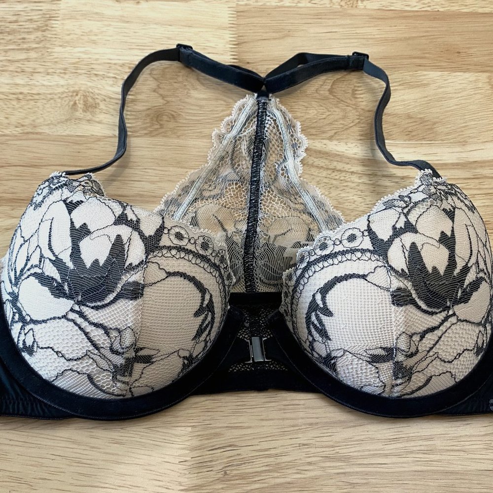 Calvin Klein Lace & Velvet Push Up Underwire Bra Size 34A with Front Closure